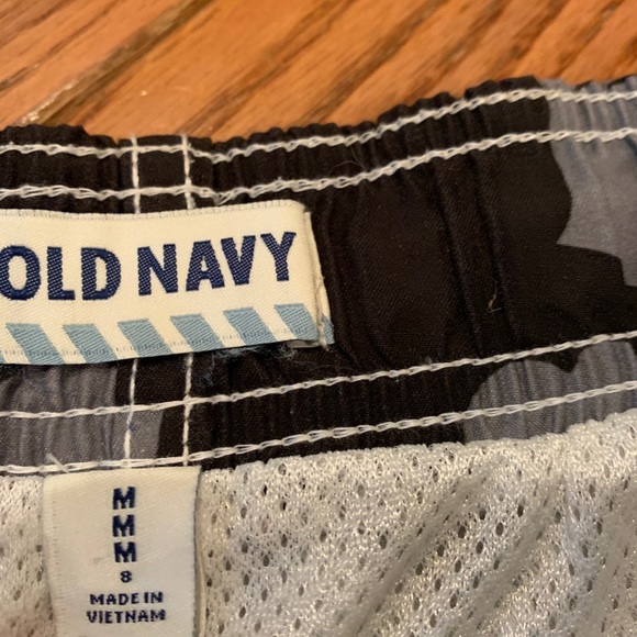 Boys bathing suit size medium - Picture 2 of 3